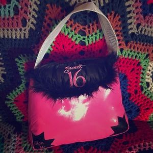 Sweet 16 Signature Keepsake